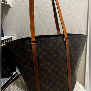 Louis Vuitton Sac Shopper